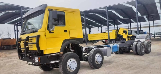 Used Cargo Trucks 8×4 Drive Mode Sinotruck Howo Cargo Truck Chassis 11 Meters Long 12 Tires