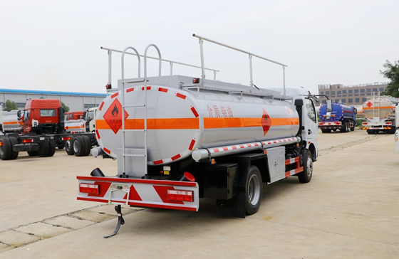 Small Oil Tanker 7.6 Cubic 4*2 Drive Mode Dongfeng New Truck Single Cab leaf spring