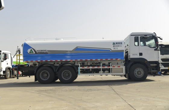 Sprinkler Water Tanker Truck 6*4 Sinotruck Sitrak 14m³ Capacity Tanker 9.5 Meters Long 10 Wheels