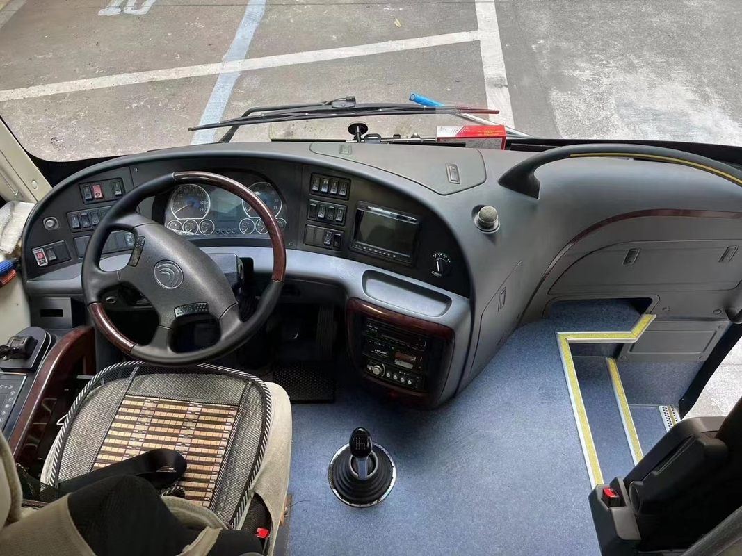 39 Seats Used Yutong Bus ZK6888 Coach RHD Steering Diesel Engines For Transport