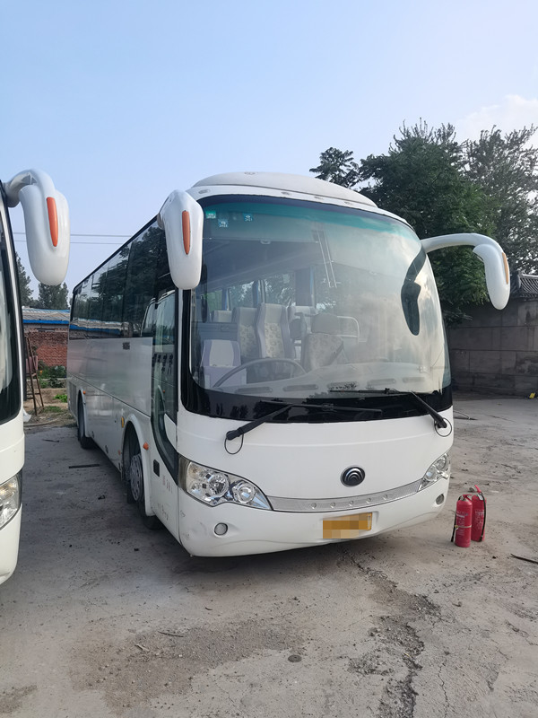 39 Seats ZK6908 Used Yutong Bus For Transportation Steering LHD Diesel Engines