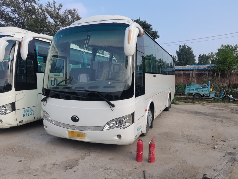 39 Seats ZK6908 Used Yutong Bus For Transportation Steering LHD Diesel Engines
