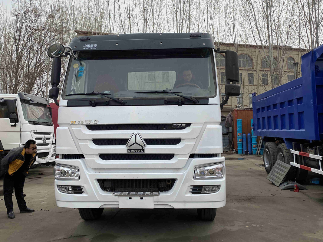 HOWO Used Tractor Truck 6*4 Left Hand Drive 375 / 371hp 2019-2020
