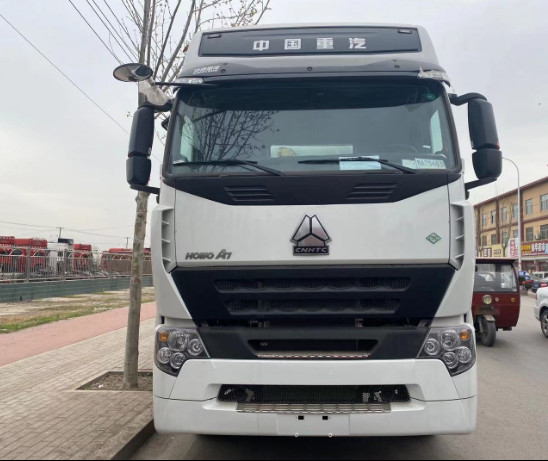 HOWO A7 Tractor Truck 6*4 Used Diesel Engine Second Hand HOWO 371hp 30tons Tipper Truck