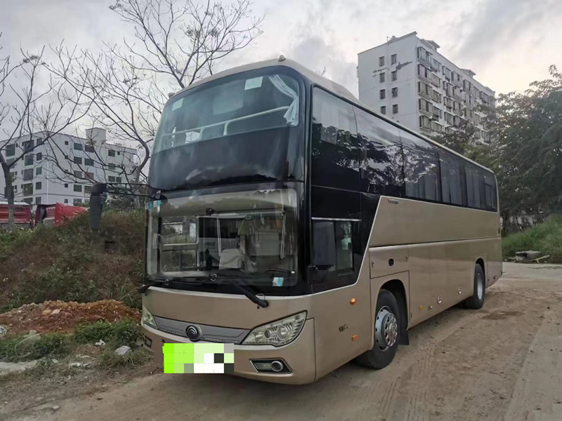 2013 Year 47 Seats Zk6118 Used Yutong Buses With Air Conditioner Double Door No Accident