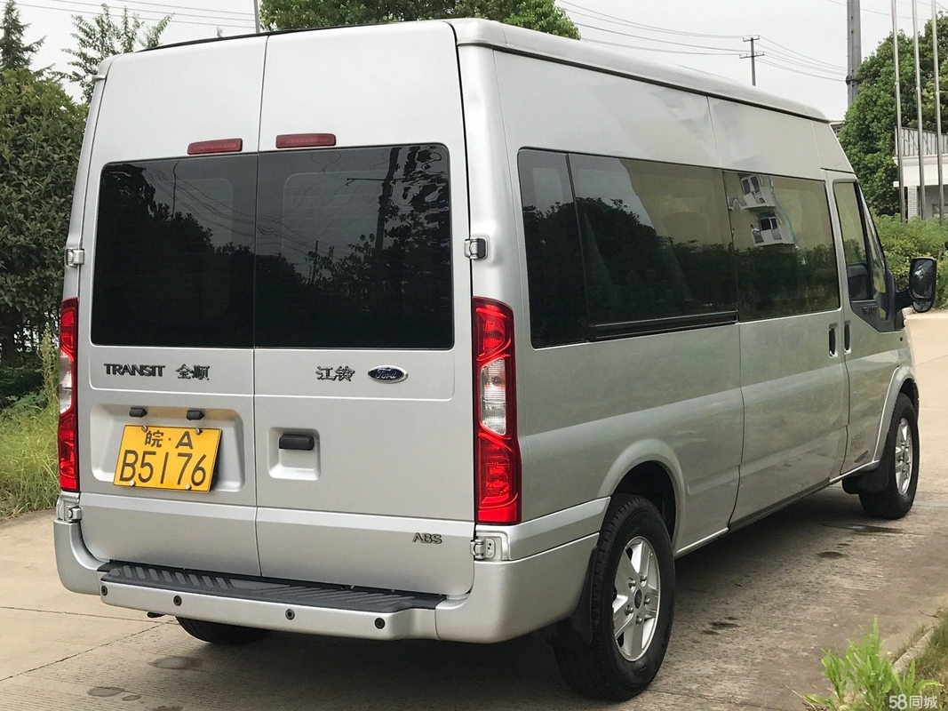 2015 Year 15 Seats Used Ford Buses Mini Bus Diesel Engine With Luxury Seat
