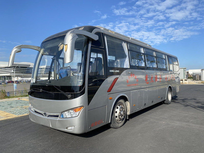 2014 Year 45 Seats Used Coach Bus Kinglong XMQ6101 With Diesel Engine LHD Steering