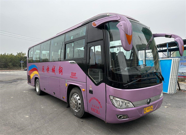 Zk6906H5Y Used Coach Yutong Bus Second Hand Diesel Engine 38 Seats In Good Conditioin