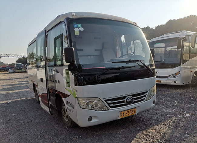 6 Seats Second Hand Yutong Bus Mini City Travelling Diesel Engine Right Hand Rive 132KW