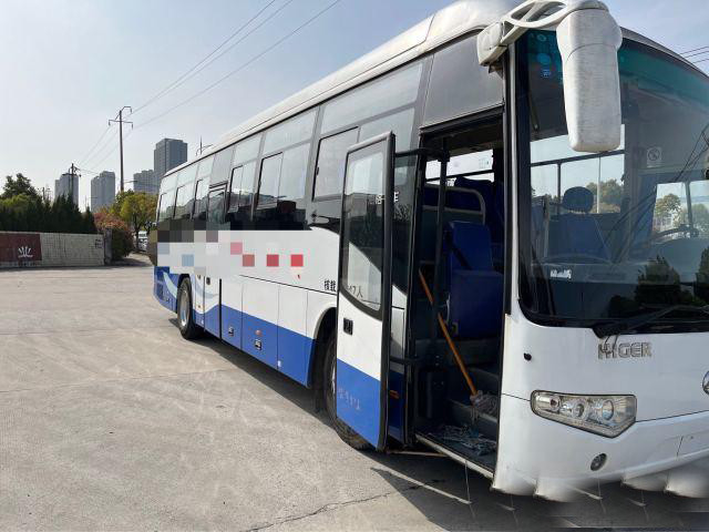Second Hand Bus 47 Seats Kinglong Coach Bus Rhd Lhd Euro 3 Diesel Engine Bus For Sale