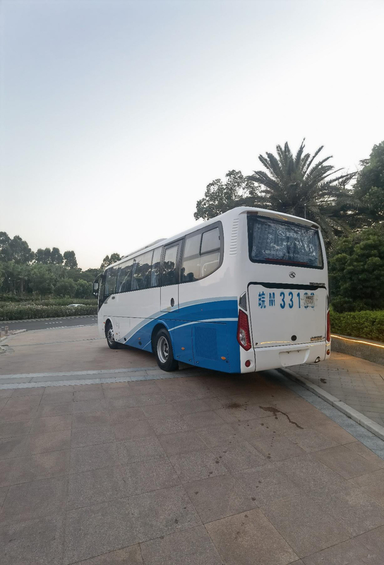 Luxury Coach Bus 40 Seats Kinglong Rhd Lhd Euro 3 Diesel Passenger Inner City Bus For Sale