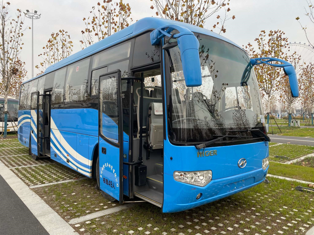 Used Church Bus 2+2 Layout 49 - 51 Seater Bus With AC Leather Seats Coach Buses