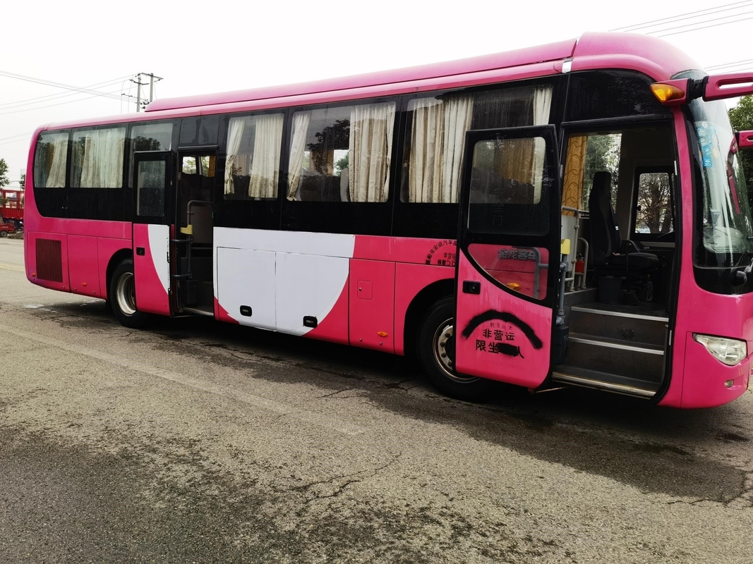 Coach Second Hand Kinglong Used Bus XMQ6110ACD4D 56 Seats 2+3 Layout Middle Passenger Door