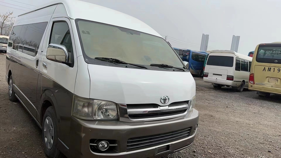 Japanese Used Buses Toyota Hiace 15 Seats Second Luxury Minibus Oil Front Engine Charger Plug