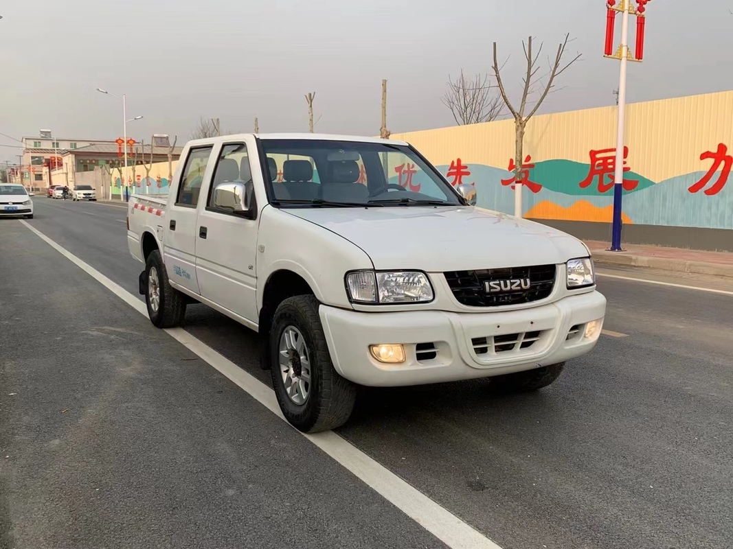 Second Hand Isuzu Trucks 4×4 Driver Mode Diesel Engine EURO III Emission 5 Seats Isuzu Pickup