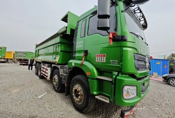 Used Diesel Trucks 12 Tires Head Cabin 8×4 Drive Mode 375hp 2nd Hand SHACMAN Dump Truck
