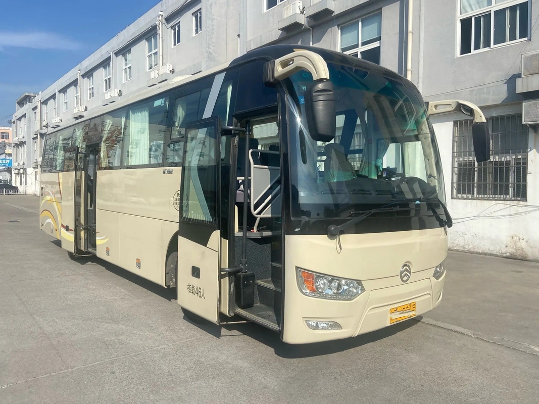 Used Coach Bus Middle Door Sealing Window Yuchai Engine 46 Seats 2018 Year 2nd Hand Golden Dragon XML6102