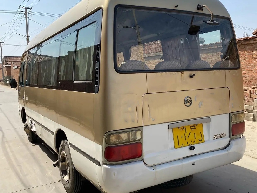 Used Mini Coach External Swinging Door 19 Seats EURO III Front Engine Used Golden Dragon XML6601