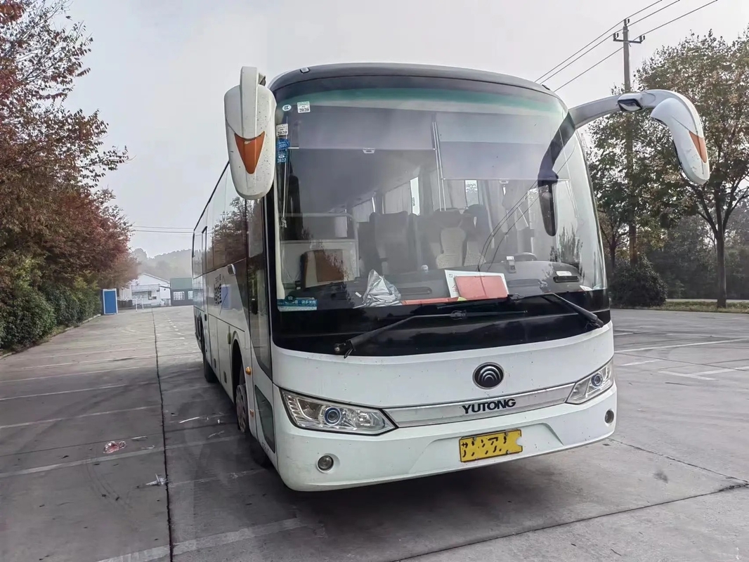 Used Shuttle Bus 47 Seats Yuchai 6 Cylinders Engine Air Conditioner 10.7 Meters Second Hand Young Tong ZK6115