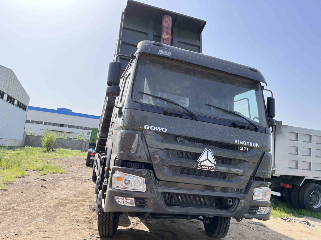 Used Tipper Trucks 371hp Sinotruck Engine 10.5 Meters 16t Rated Load 8×4 Second Hand HOWO ZZ3317