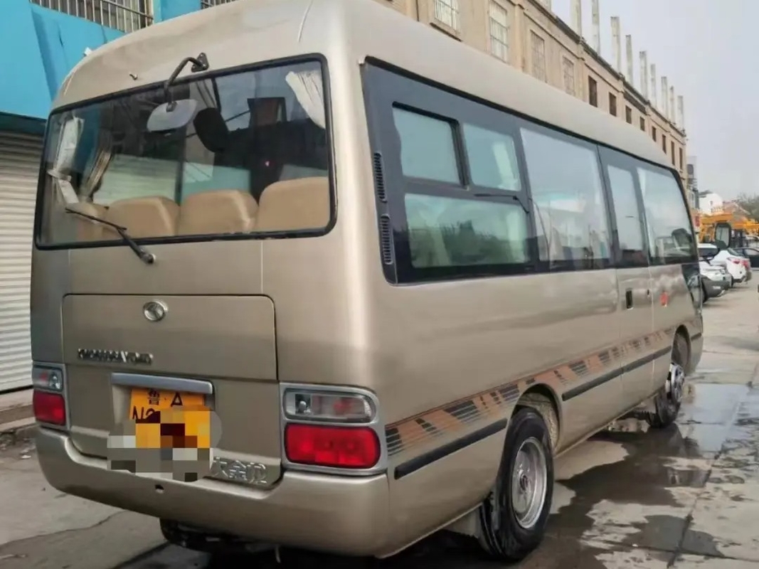 Second Hand 17 Seater Minibus 19 Seats Front Engine Used Kinglong Coaster XMQ6606 External Swinging Door