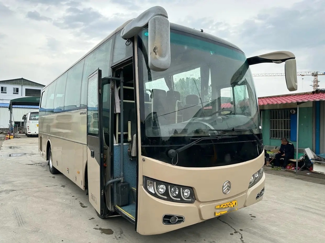 Used Rv Coaches Golden Dragon XML6897 EURO IV 41 Seats Left Hand Drive Yuchai Engine Luggage Compartment