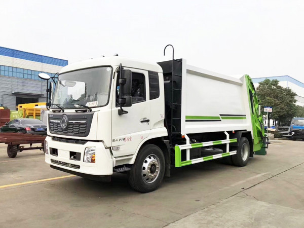 Used Diesel Trucks 8 Meters Long 10m³ Loading Capacity Dongfeng Refuse Compactor RHD