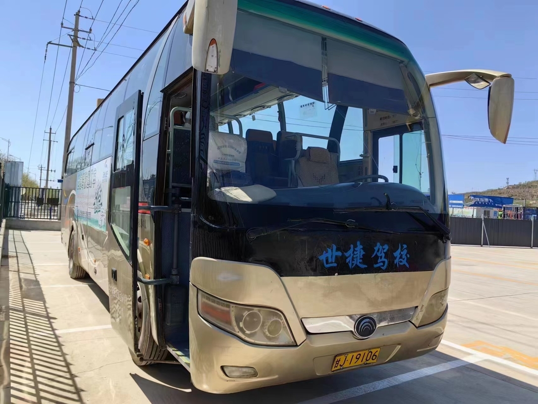Second Hand Bus 47 Seats Double Doors Sealing Window Air Conditioner Golden Color Used Yutong Bus ZK6107