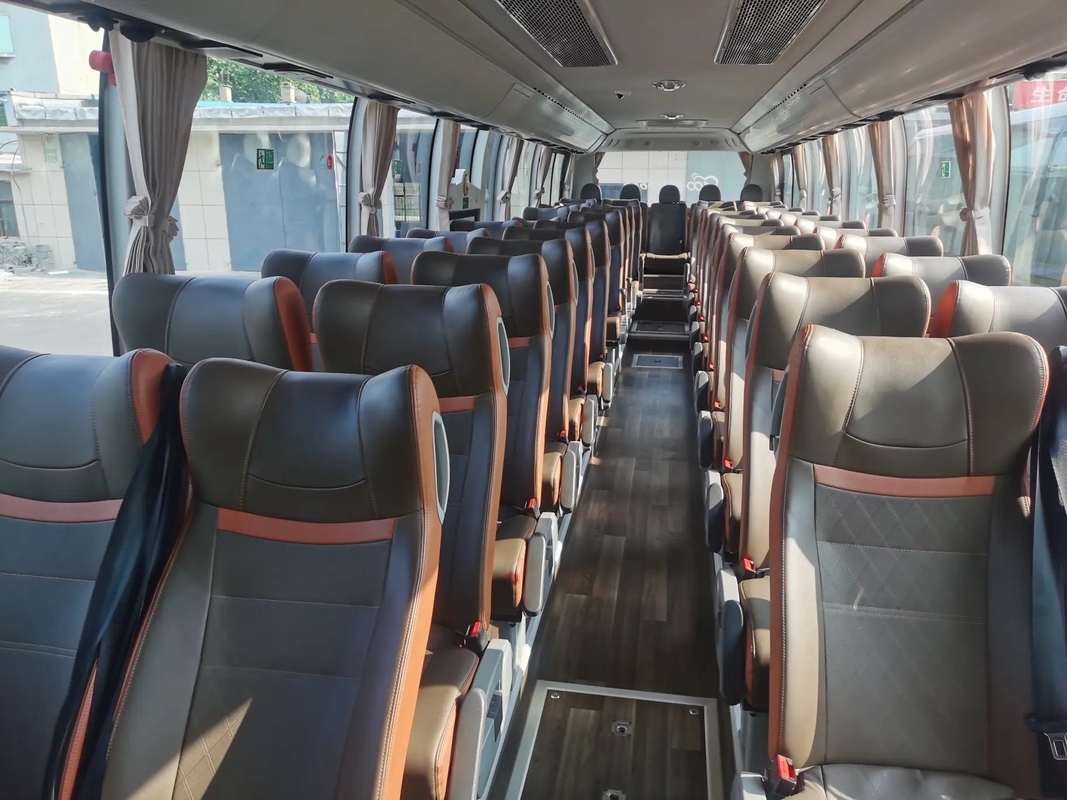 Used Luxury Buses 50 Seats Champagne Color Middle Passenger Door Water Dispenser Second Hand Youngtong ZK6117