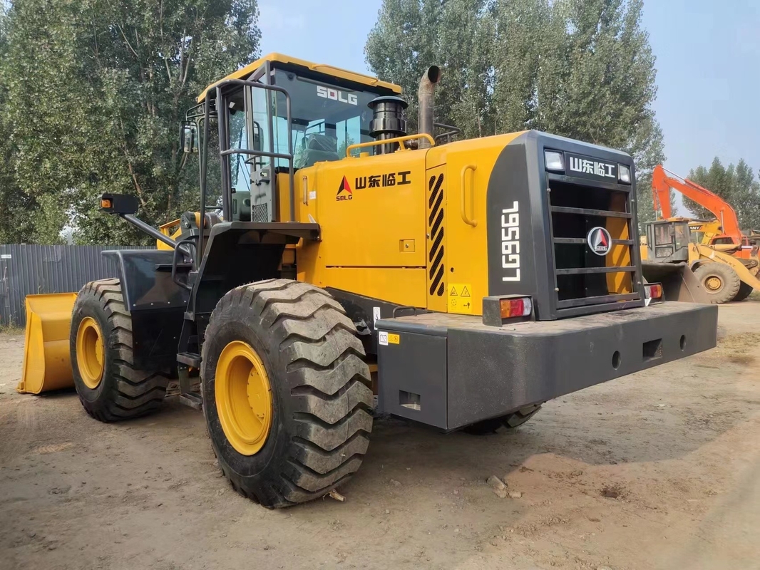 Used Diesel Trucks Rated Loading Weight 5-6 Tons Second Hand SDLG Wheel Loaders Bucket Capacity 3 M³