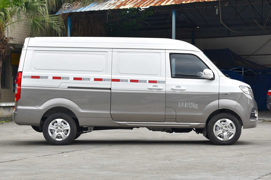 Used Mci Bus Jinbei 2023 Model Lorry Minivan 2 Seats Air Conditioner CNG
