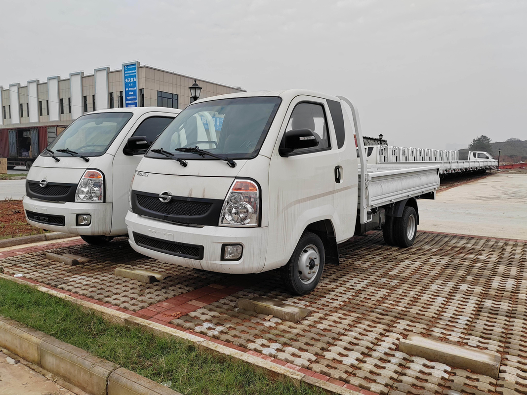 Lorry Truck Size 4*2 Drive Mode Sojen Light Truck Single Cab Diesel Isuzu Engine