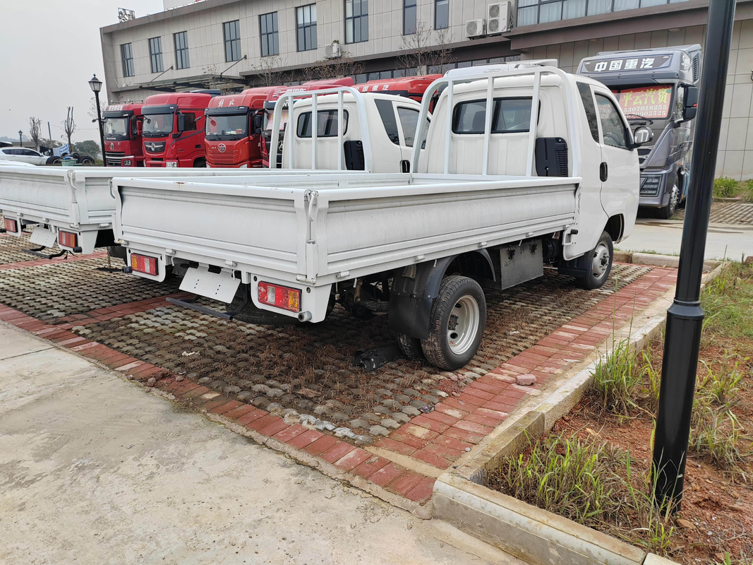 Lorry Truck Size 4*2 Drive Mode Sojen Light Truck Single Cab Diesel Isuzu Engine