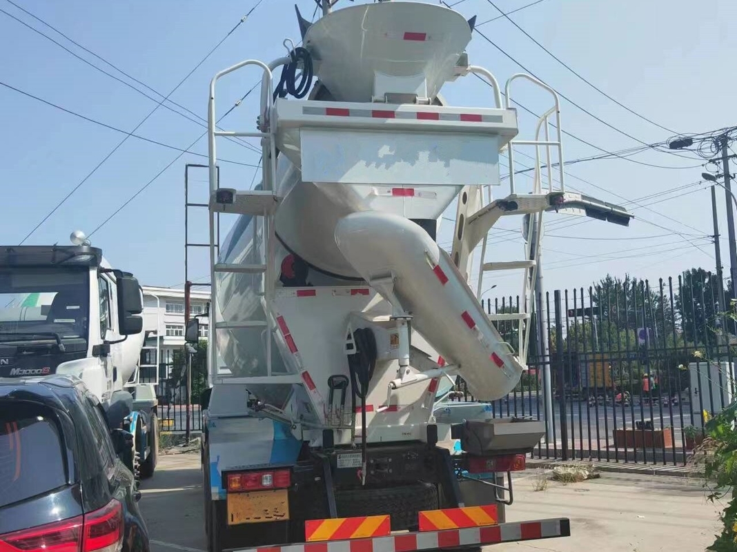 Shacman Used Cement Truck 8*4 Drive Mode 12 Cubic Euro 5 Flat Roof