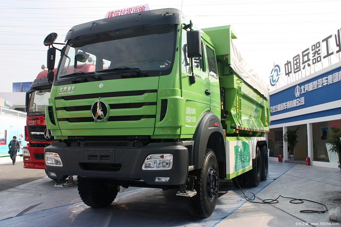 6*4 Drive Mode Used Construction Trucks Beiben 336hp Left Hand Drive Euro 4 Flat Cab