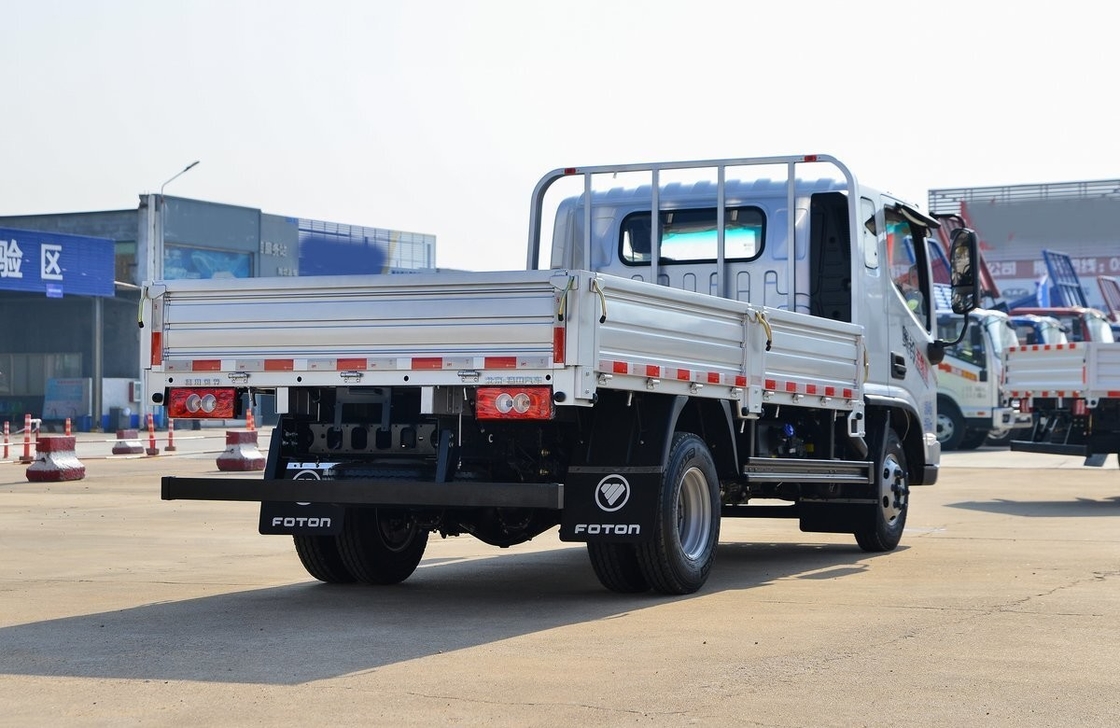 Foton Light Lorry Used Commercial Trucks 4*2 Drive Mode 158hp AMT Diesel