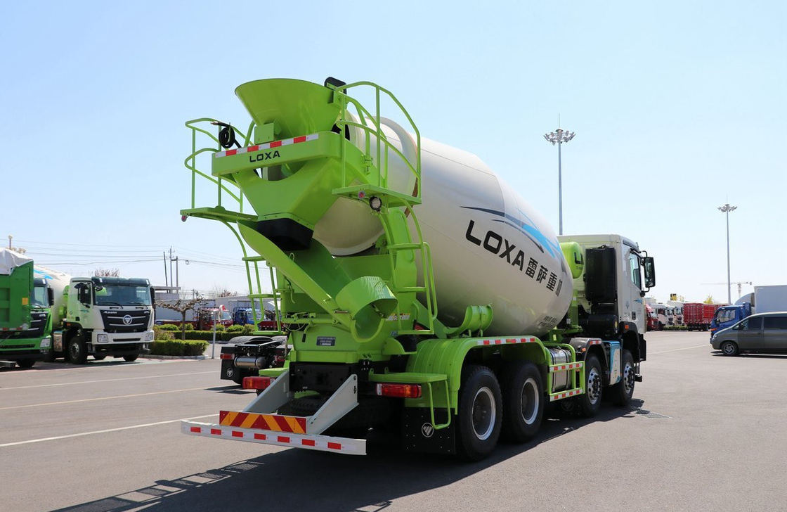 Trucks Concrete 7.7 Cubic Double Deff Foton GTL 8*4 Mixer Truck LOXA Tanker New