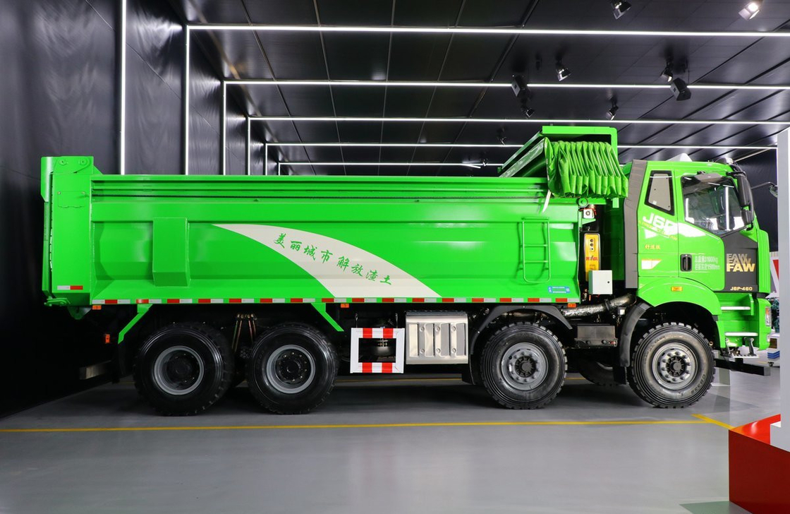 Used Trucks Tippers For Sale 12 Tires FAW J6P Dump Truck CNG 460hp Flat Roof Cab