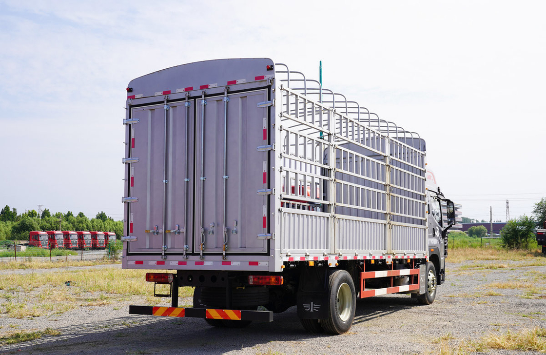 Used Light Cargo Truck Fast Gearbox AMT 4*2 Drive Mode Fence Box High Roof Cab