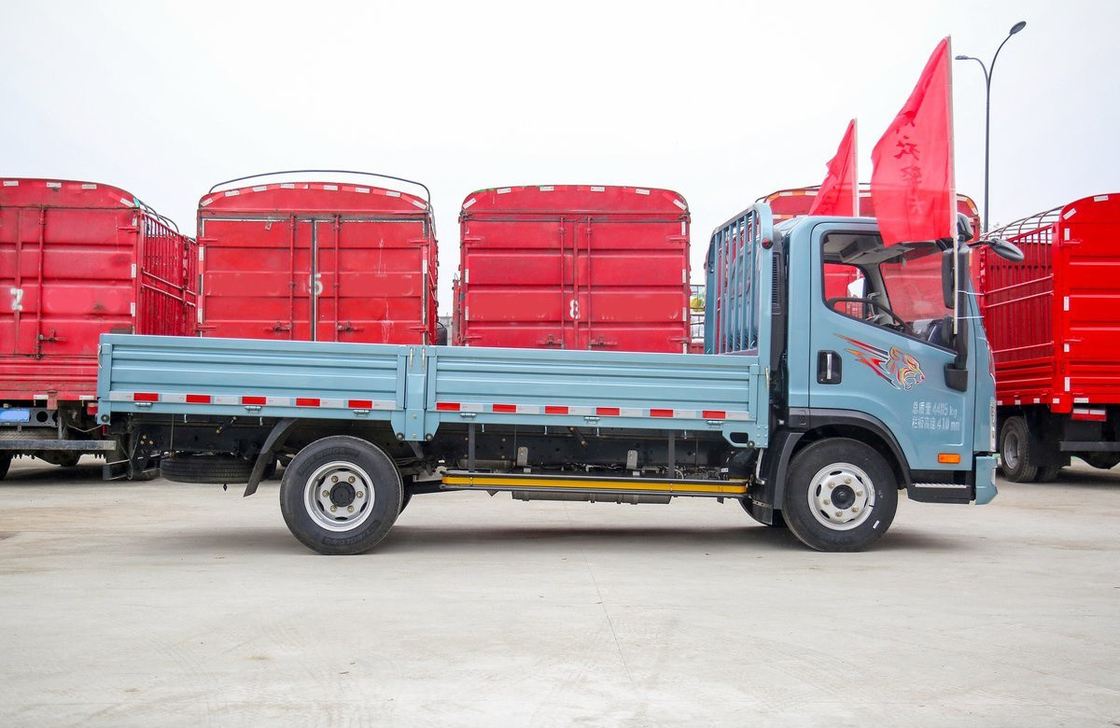 Small Used Cargo Truck FAW Single Cab 2 Seats Flat Box Loading 2 Tons Fast Gearbox