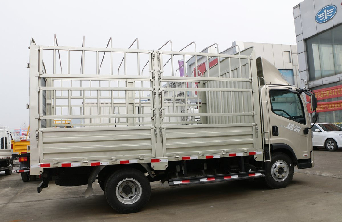 Used Faw Cargo Truck Champagne Color 4*2 Fence Lorry Truck 4 Meters Box Flat Cabin