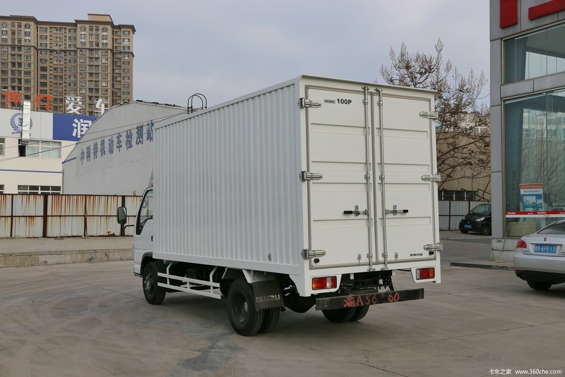 15 Ton Cargo Truck Euro 4 Isuzu 4×2 Van Lorry Truck 6 Tires Multi Leaf Springs 35 Cubic Box