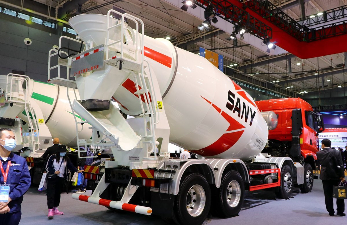 Concrete Transport Truck 8×4 Sany Mixer 8 Cubic Hino Engine 307hp 12-Speed Transmission