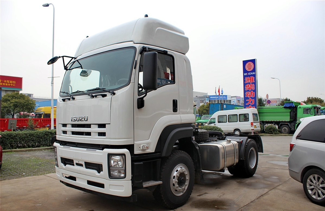 4x2 Tractor Truck Single Deff ISUZU Mover Deisel Engine 350hp Euro 4 Emission Singe And Half Cab