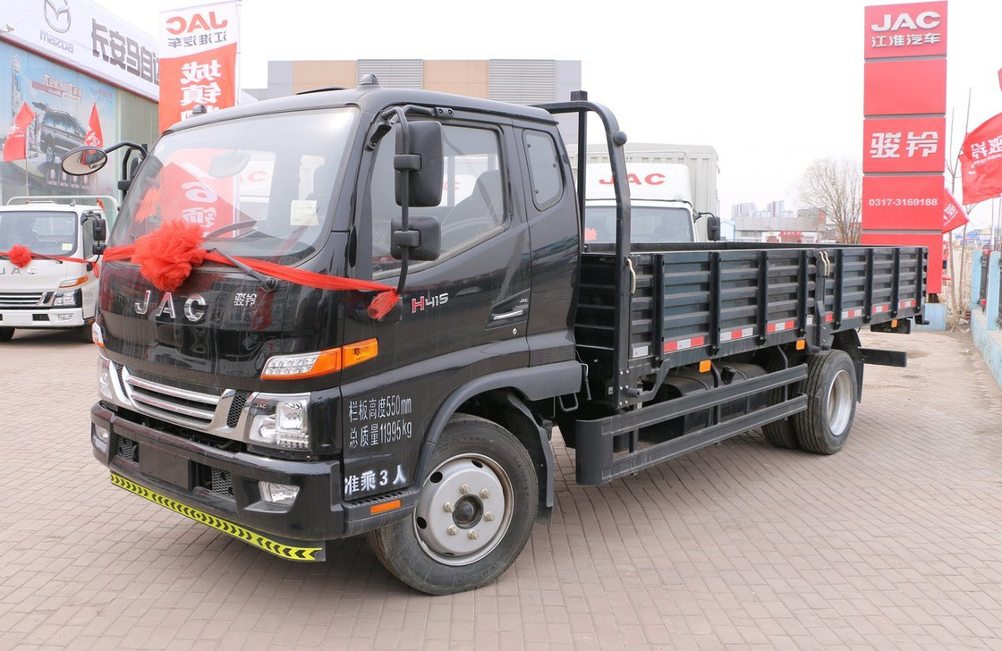 New Light Cargo Truck Black Color 145hp Diesel Engine Loading 8 Tons Single And Half Cab