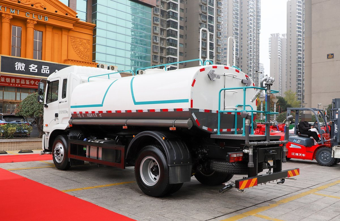 Sprinkler Water Tanker Truck JAC 4×2 Single Axle 200hp Diesel Engine 10 Cubic Tanker