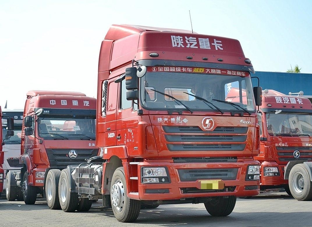 Shacman Truck Head 6*4 Drive Mode Horse Tractor LNG Big Gas Tanker 380hp Coal Transportation