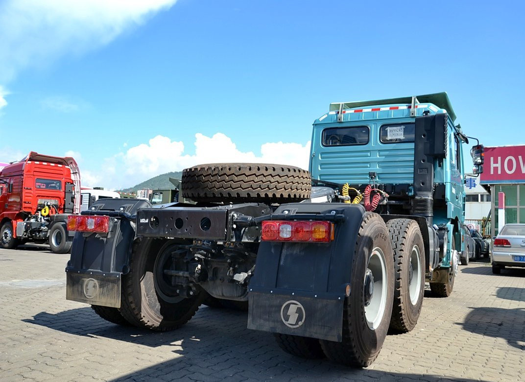 Truck Tractor Head Shacman F3000 Horse 10 Wheels 336hp Daily Industrial Product Transportation