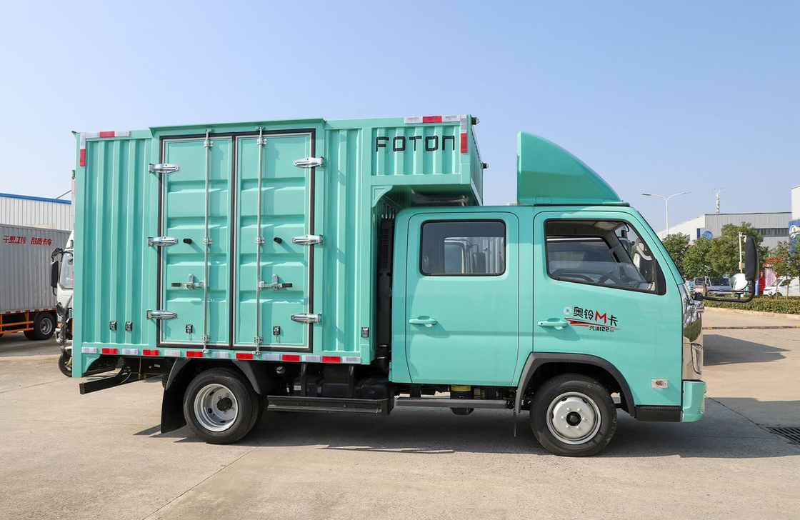 Used Light Cargo Trucks 2.7 Meters Container Box 2+3 Seats Double Cabin Chinese Brand Foton