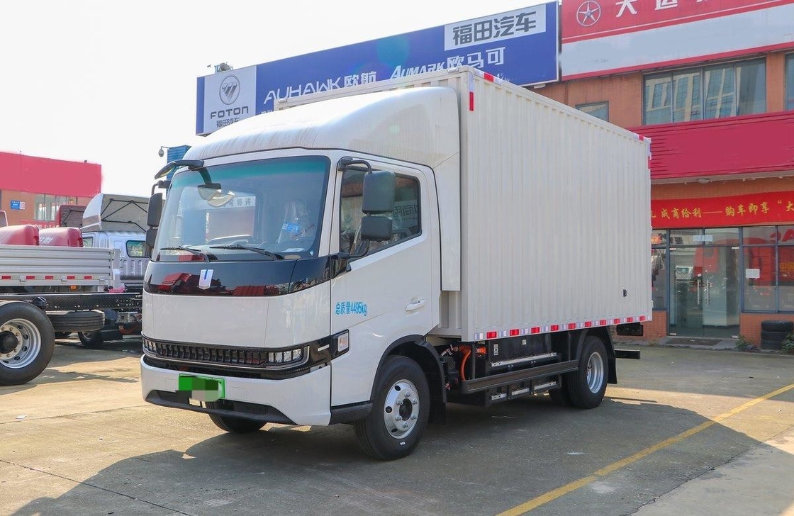 Box Trucks Geely Pure Electric Lorry Truck New Energy Fuel 4*2 Van Box 4 Meters A/C